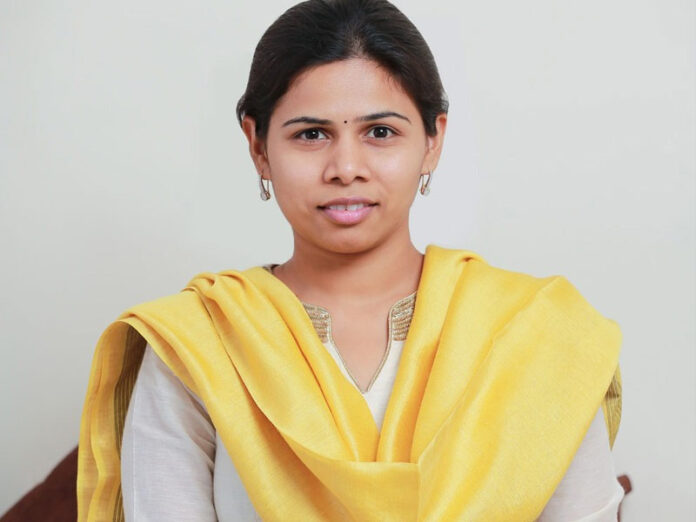 Bhuma family, bhuma akhila priya, tdp, goodbye, భూమా అఖిల ప్రియ, భూమా ఫ్యామిలీ, టీడీపీ