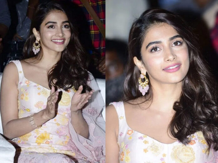 pooja hegde, heroine pooja hegde, pooja hegde photos, పూజా హెగ్డే ఫొటోలు, పూజా హెగ్డే,