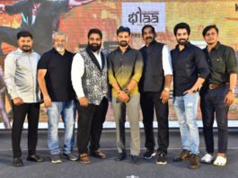 ‘లైన్ మెన్’ ప్రతి ఒక్కరికీ కనెక్ట్ అవుతుంది - హీరో త్రిగుణ్ Line Man Movie Pre Release Event